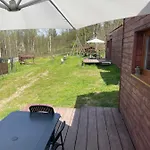 Prázdninový areál Fox House / Rájec *